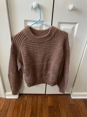 Universal Thread Mauve Taupe Textured Crewneck Sweater